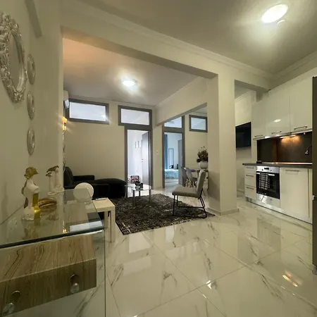 Luxury 2-bedroom