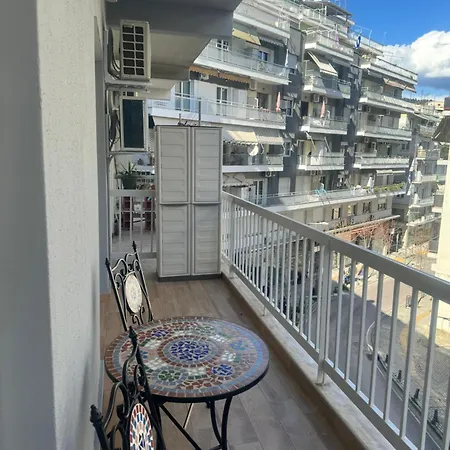 Daire Luxury 2-bedroom Kavala